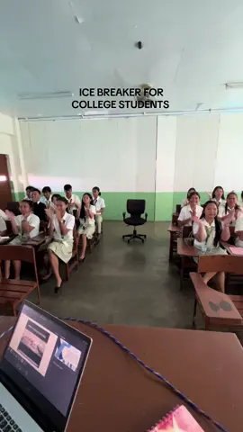 sayaw para sa exemption sa quiz HAHAHAHHAHAHA #college #collegelife #dwcc #student 