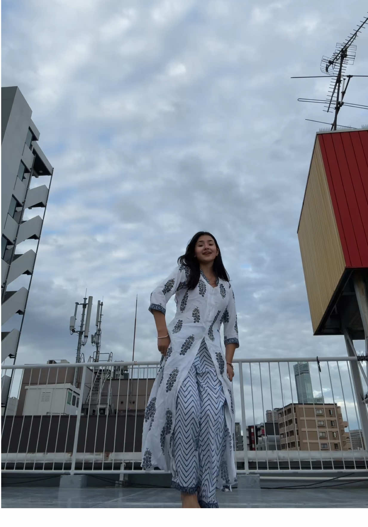 Ghar more pardesiya 🫶💙#fypシ #dance #virall 