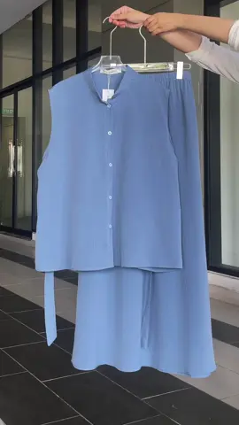 Sis baru sarung outfit ni dan semua puji lawo tau ! 😍🙏🏻 #ootdmalaysia #simpleoutfit #bajucantik #youmilier #malaysiatiktok 