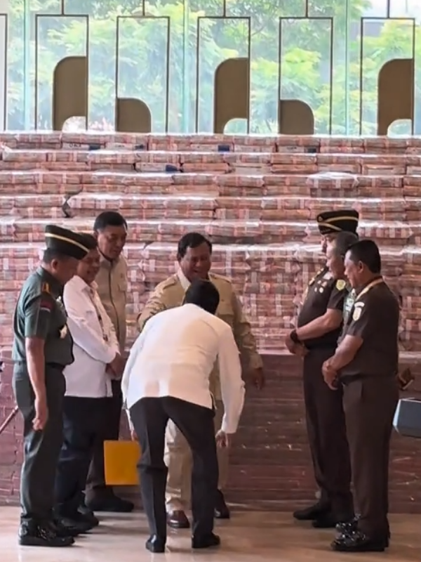 Pak Purbaya Telat Mendatangi Kantor Kejagung Hampir Ingin dihukum Push up oleh bapak presiden😂. #menkeupurbaya #purbaya 