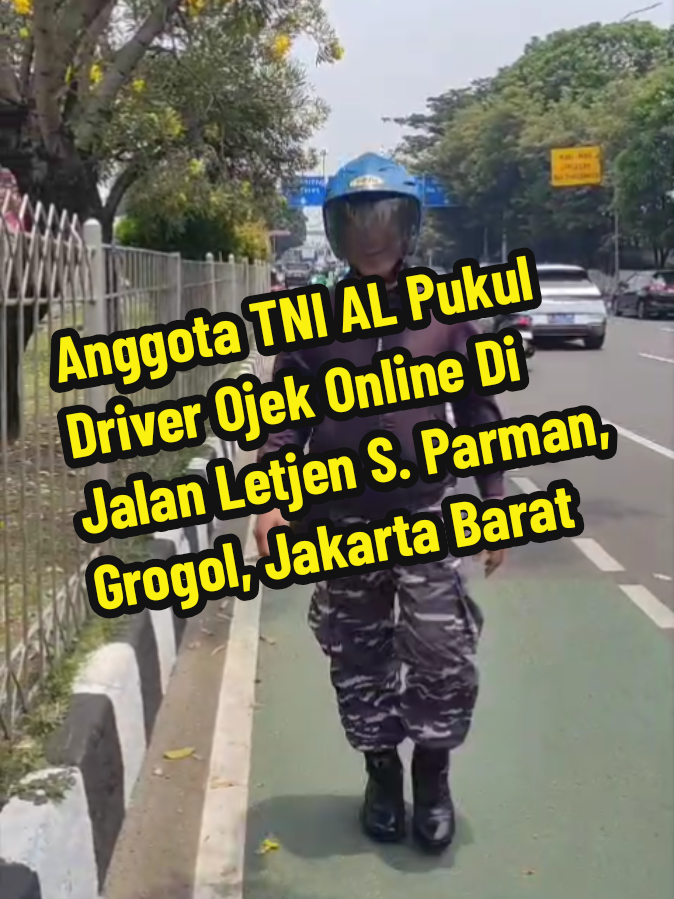 Senin siang (13.00 WIB), 20 Oktober 2025, dilaporkan anggota TNI AL memukul driver ojek online setelah tak terima diklakson karena anggota TNI AL memotong jalan dengan kecepatan tinggi dari jalur Transjakarta langsung belok ke kiri hingga hampir tertabrak oleh driver ojek online. Lokasi kejadian di depan Kampus 2 Universitas Tarumanagara, Jalan Letjen S. Parman, Grogol, Jakarta Barat. #grogol #jakartabarat  ----- Ikuti akun kami untuk update informasi terkini Jakarta dan sekitarnya ----- 📹 : Kiriman via DM