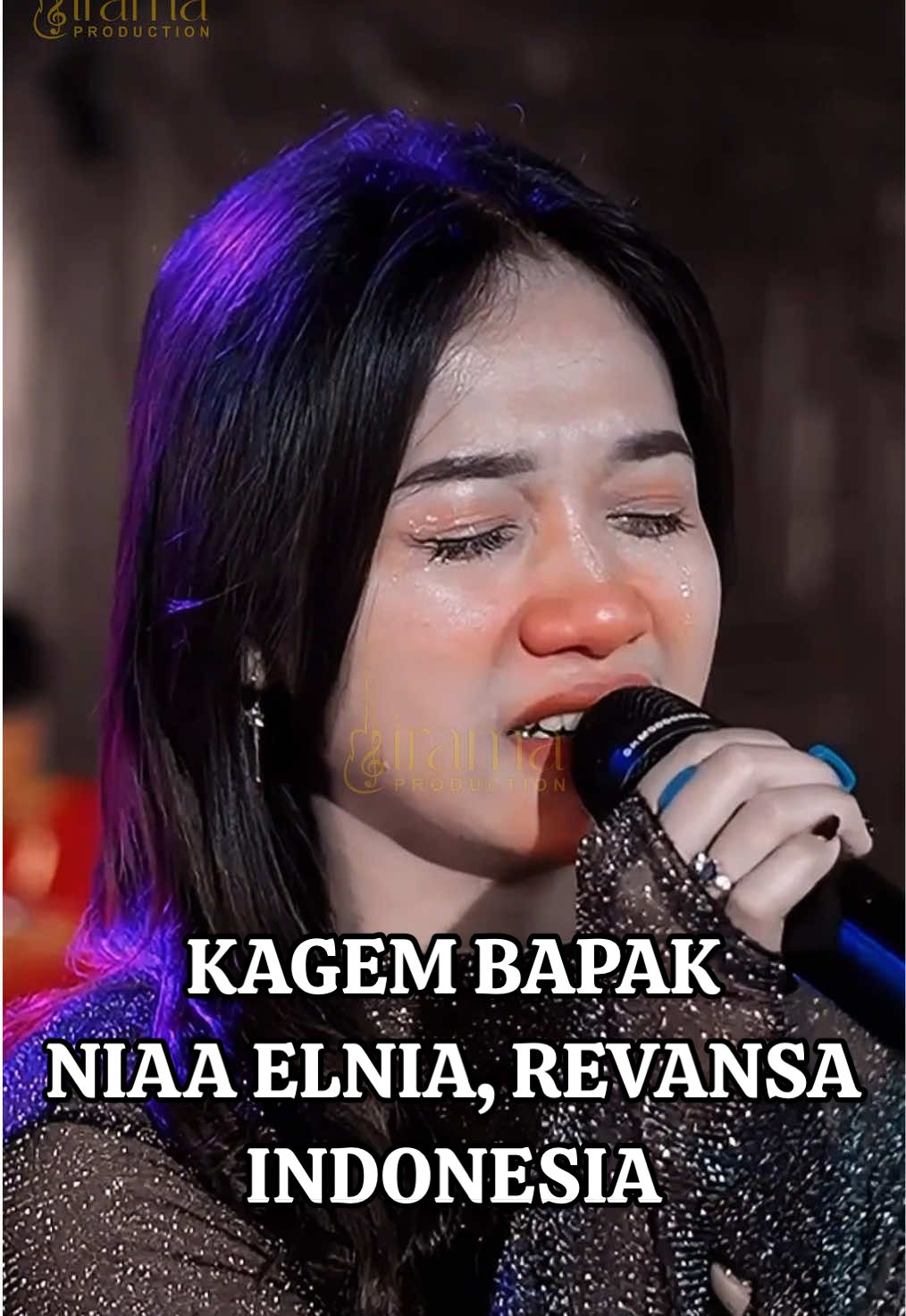Kadang yang kita butuhin bukan lagu baru, tapi lagu yang bisa bikin kita nangis dan lega. 🕊️ Itulah kenapa “Kagem Bapak” diciptakan — buat kamu yang masih menyimpan rindu. Kalau kamu pernah ingin peluk ayah tapi gak sempat, react 🤍 dan tonton MV-nya di YouTube sekarang. @iaa🤏🏻 @Revansa Indonesia  #KagemBapak #CampursariIndonesia #RinduBapak #NiaaElnia #RevansaIndonesia