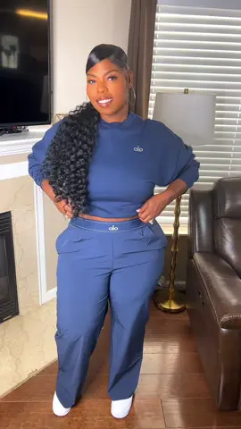 Outfit of today!  @alo #OOTD #aloyoga #grwm #fyp