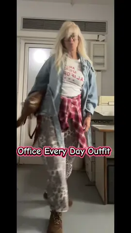 Trending now Casual Outfits at Work  #workoutfits #styleinspo #casualoutfits #trendyoutfits 