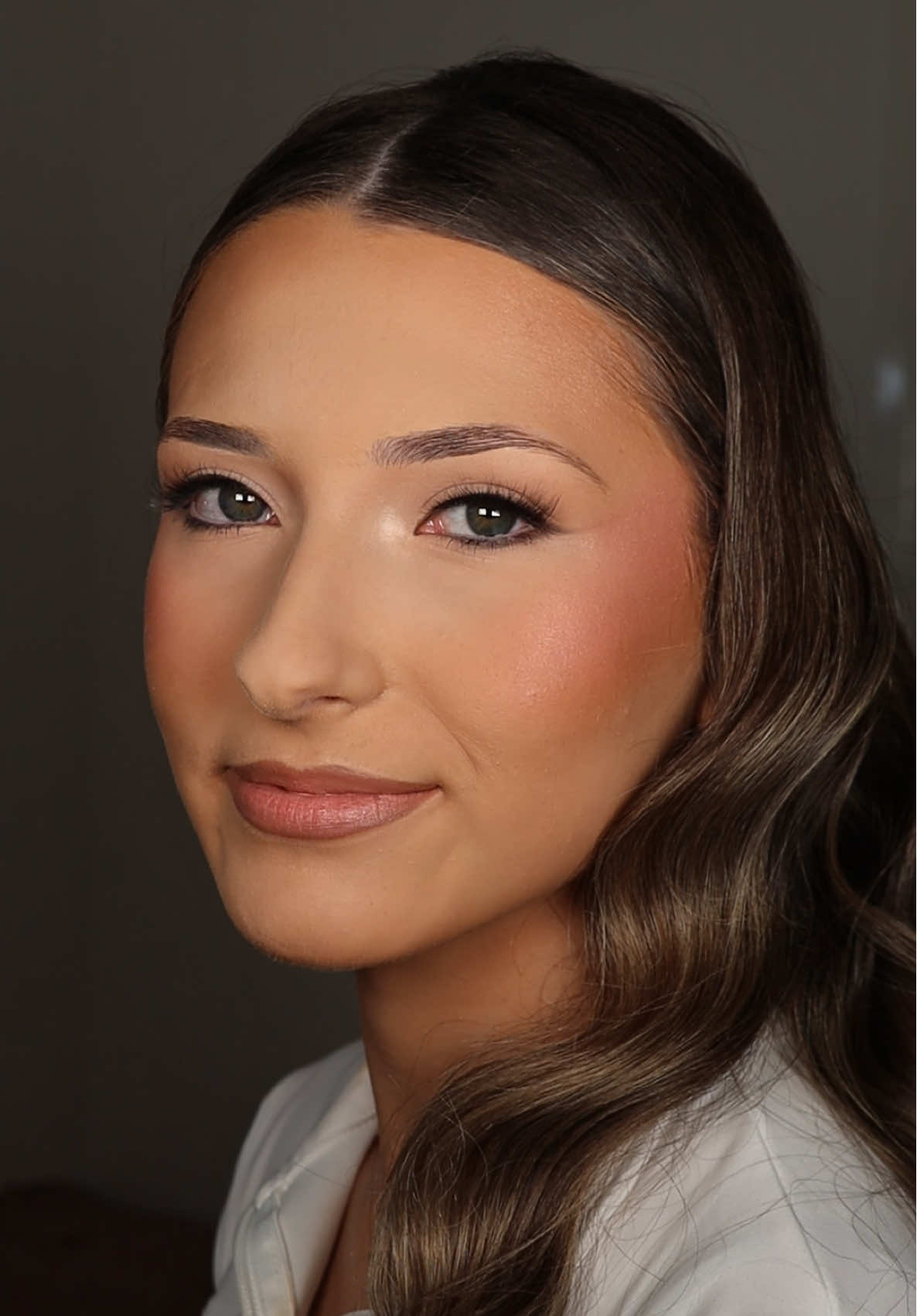 up close and personal🤭😍 #melbournemakeupartist #makeupartist #melbbridalmua #mua #melbmua 