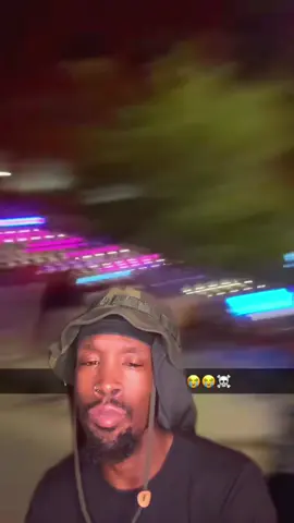 #duet with @Omarnutro WAIT WHAT LMAO! #fyp #fypシ 