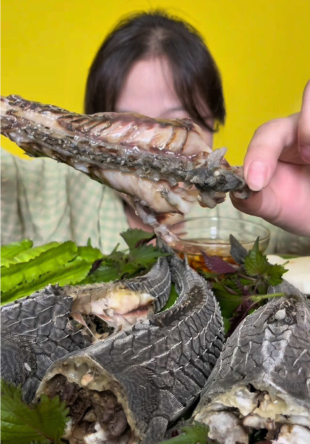 Lần đầu tiên ăn cá dọn bể #mukbangvideo #rivewanngon #rivewdoan #ăncungtiktok 