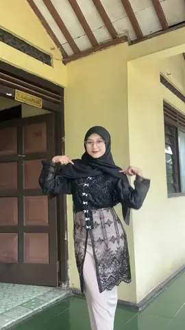outfit by @Acukabee 🖤🫰🏻