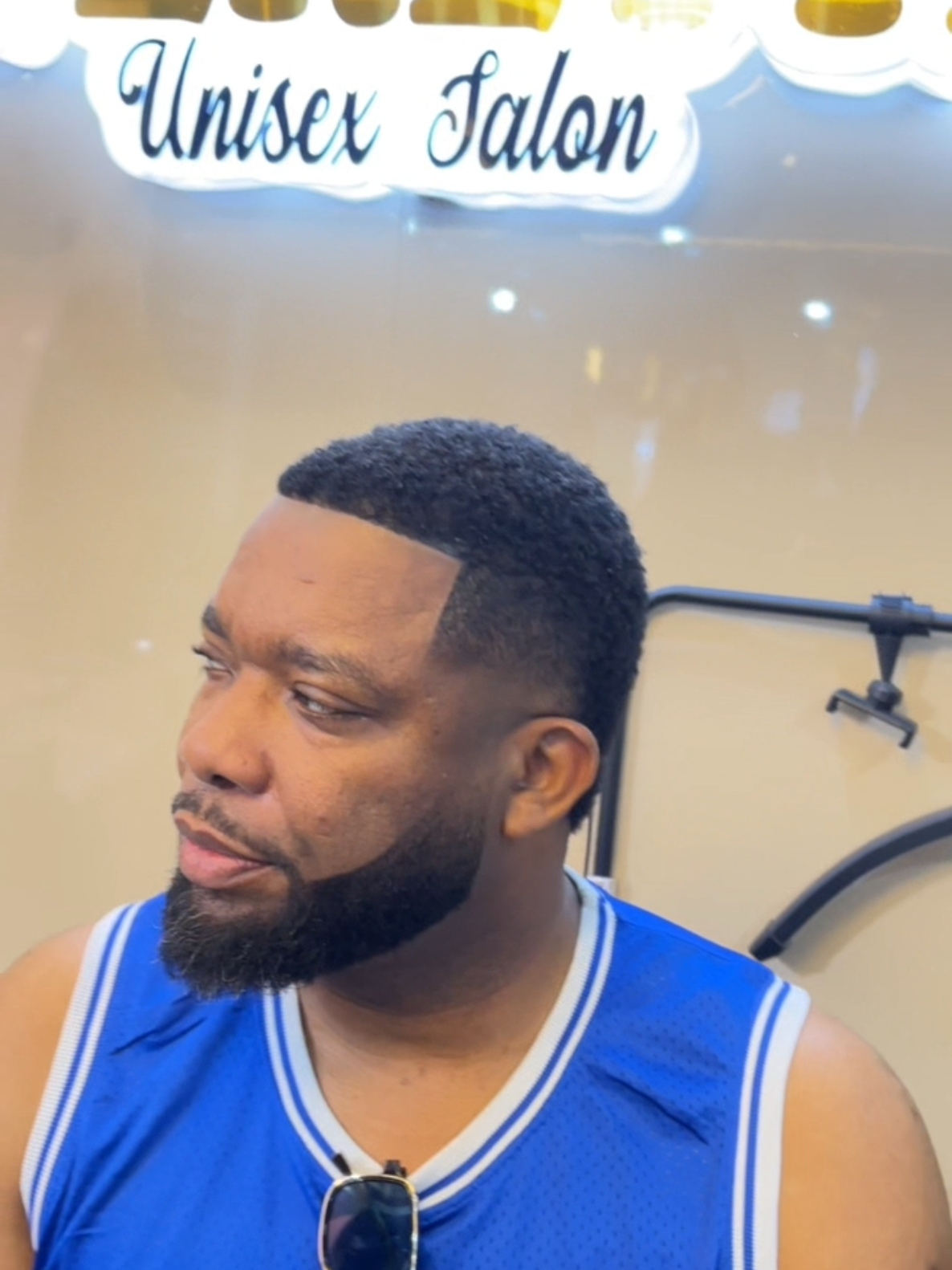 We always deliver at Averette, Just take a look at this clean cut, It’s screaming excellence, precision, and class. Because as far as we’re concerned, beauty and excellence go hand in hand. 💈🔥 #averetteunisexsalon #barber #beauty #styleandclass #confidenceonpoint