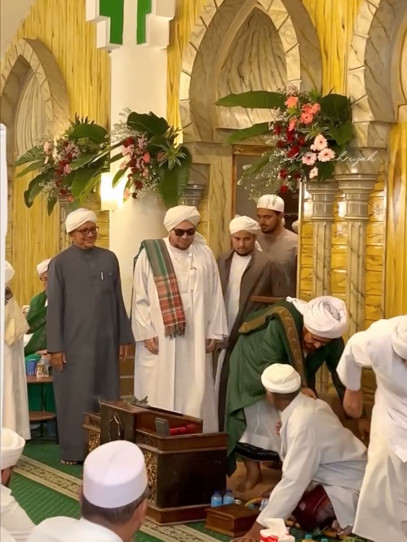 Jalsah Alfachriyah #habibumarbinhafidz #habibjindan 