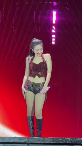 her charisma #jennie #blackpink #deadlineinkaohsiungday2 