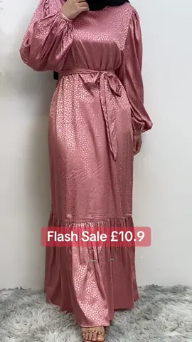 Height 156cm. Weight 55kg. Suitable for M size.🫶🏼🙏🏼 Masha Alah!!😍 I was attracted by this abaya dress🛍️Click on the yellow basket to buy #fyp #chaomengfashion #modestfashion #abaya #OOTD