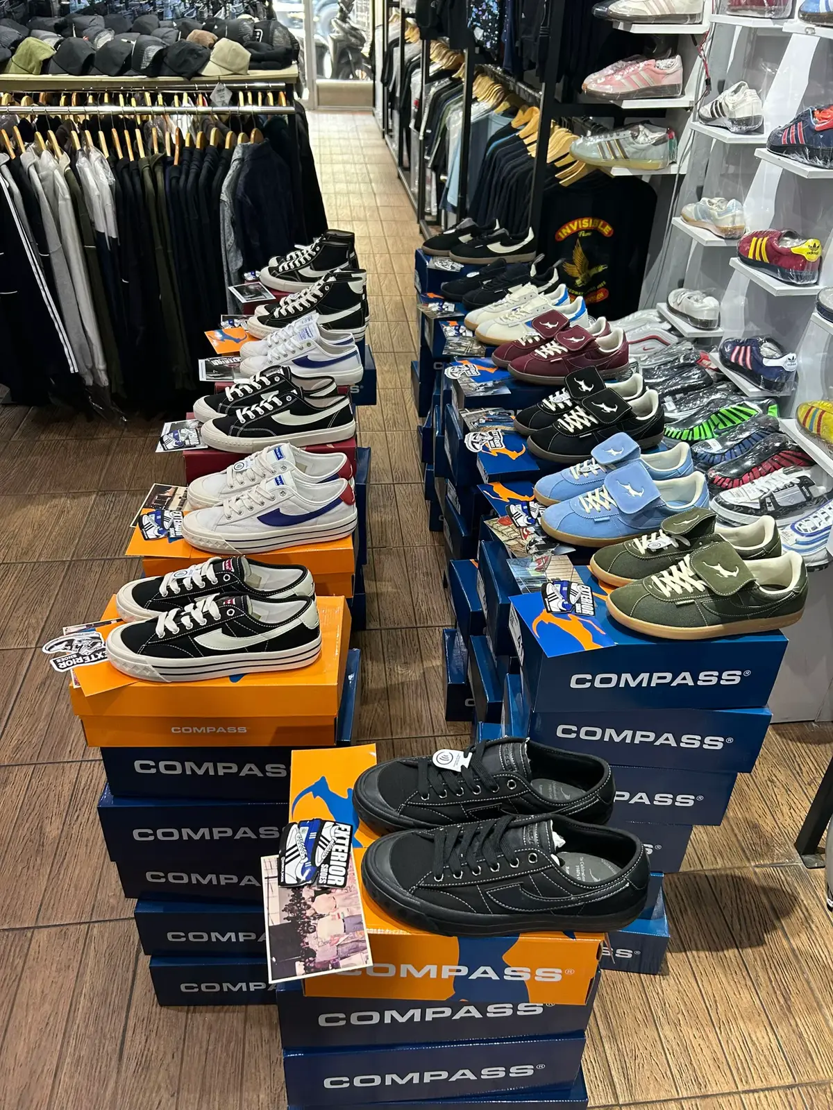 Sepatu compas Original 100% Ready Stock available in store & online Series TRIBUN,RETROGRADE,GAZELLE #compastribune #compasretrograde #sepatucompass #exteriorstoresurabaya 