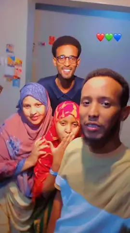 @haajiroow 🇰🇪 @Dayax Dalnuurshe 