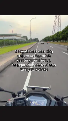 Nek siklus e kerjo terus kapan ndue pacare #kulipabrik #kulipabrikcikarang #fyp 