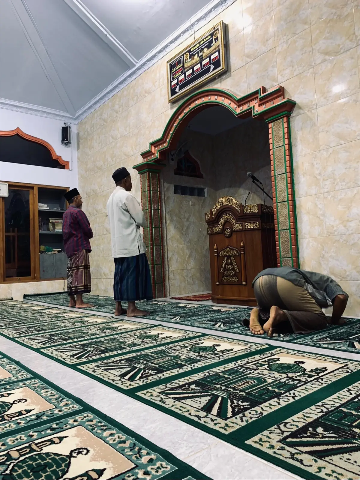 ❤️‍🩹#casualoutfits #casualstyle #adidasoriginals 