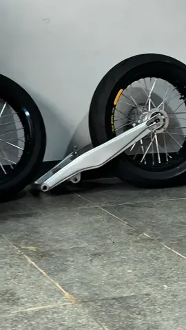 laki laki dengan hobi nya🥶