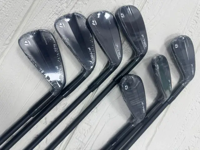 2023 TaylorMade P790 Black Iron Set 4-PW- Dynamic Gold 105g black shafts S300 Asking $240.00 #PureStrike #ForgedIrons #PGATOUR  #GolfLife 