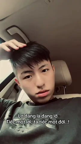 Lơ đãng là đang lỡ Tiếc một lời, ta tiếc một đời..!