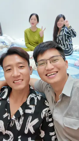 ủa nghi nghi rồi nha