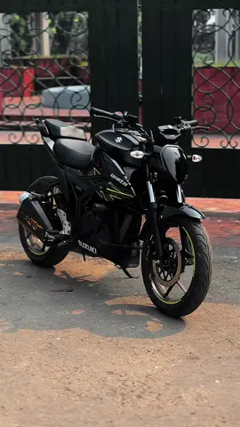 Ropost koro #gixxer #modifiedbike #foryoupage #fyyyyyyyyyyyyyyyyyyyyyyyyyyyyyyyyyy #followers 
