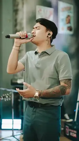 Jangan lupa nanti malem jam 19.00 WIB ndek youtube e Gil's Project yo cah 🥰 #egowongtuo #gilcoustic #gildcousticofficial #cegilsfamily #fyp  @Gilga Sahid @Gil's Project Official  @Indra Brewok  @baihaqi_bassdamn   @GILDCOUSTIC 
