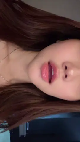 boy magnet gloss💋