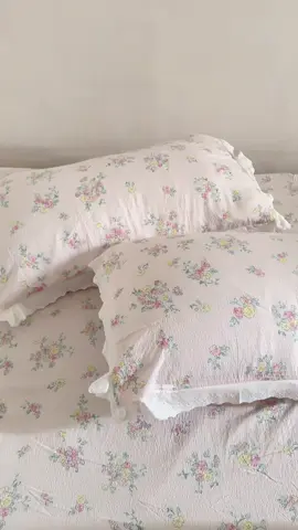 my new bedsheet is so pretty and comfy 💐 Sarap din sa feeling pag bagong palit ang bedsheet ✨  #bedsheet #bedsheets #bedcover #pillowcase #chiffonbedsheet 