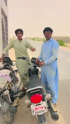 @Sadique Ali @Farman khoso @𝓐 . 𝑨𝒂𝒎𝒊𝒓 𝒑𝒂𝒓𝒅𝒆𝒔𝒊 @😎SARDAR BUX😎 @❤️💞 انٹی یو کا دیوانہ 🫂😘 @منھنجو پيارو نمبر 1 