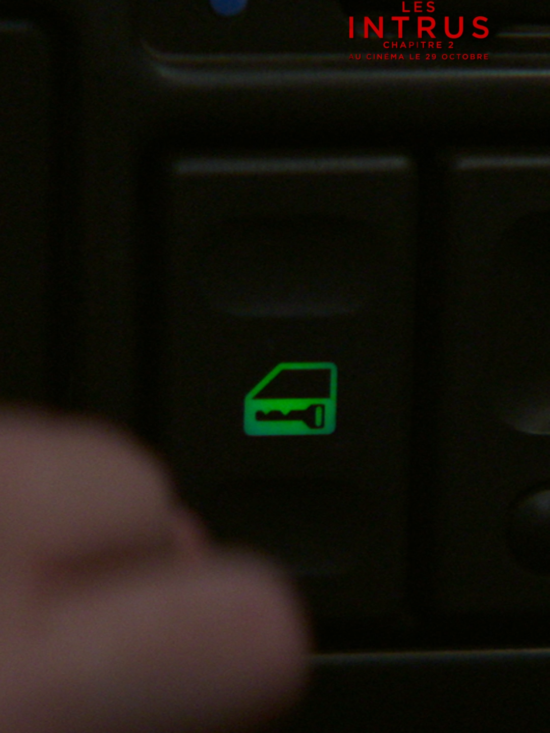 Impossible de fuir, impossible de se cacher. LES INTRUS : CHAPITRE 2 de Renny Harlin (58 minutes pour vivre) avec Madelaine Petsch (Riverdale), au cinéma le 29 octobre. #LesIntrus2 #LesIntrusChapitre2 #RennyHarlin @madelame #GabrielBasso #FilmTok #OnRegardeQuoi