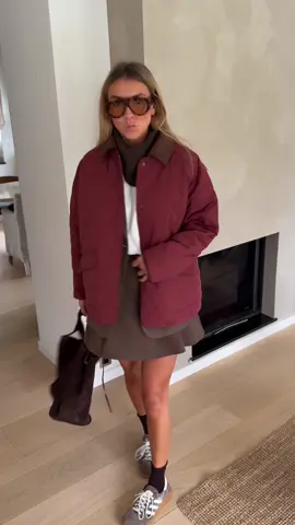 Let’s get dressed together for a fall look!🤎✨ #falloutfits #autumninspo 