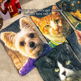 Your dog already thinks he’s the MVP 🏈  😎Now make it official — turn your furry friend into a football legend!  💝#giftideas#christmas #pet #dog #cat #custom