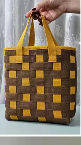 Make a Chic Belt Strap Bag in Just 1 Hour – Easy DIY Sewing Idea! #sewingideas #diybag #upcyclefashion #foryou #fyp 