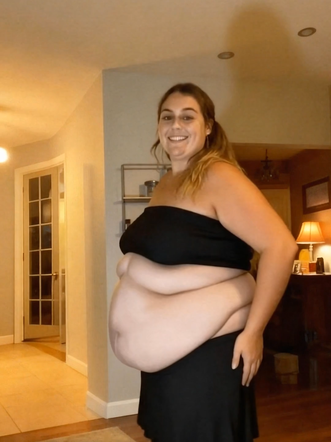 I asked AI to make me thin, watch what happens... #shorts #aivideo #fyp #viral #morph