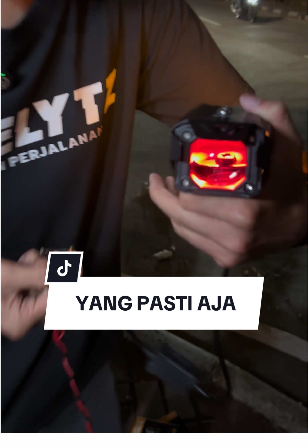 Lampu tembak cahaya biled yang pasti pasti aja.. #fyp #helm #biled #tv #meelytz 