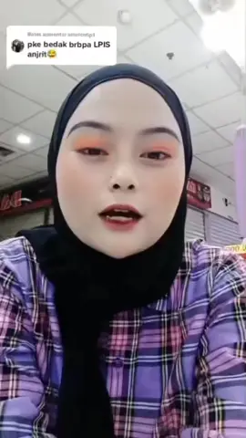 ih ko kita sama loh mba..aku juga gak pake bedak loh mba.. aku dari janin udah putih bersih kaya gini 🫢😀🤣🤣#komedi #lucu #hiburan #ngakak #kontenkomedi 