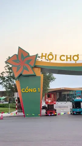 Hội chợ mùa thu 2025 chính thức diễn ra từ ngày 26/10-4/11. Miễn phí vé, có rất nhiều ca sĩ nổi tiếng tham gia như Mỹ Tâm,Phương Mỹ Chi... #TrungTamTrienLamVietNam #VEC #HoichoMuathu2025 #HoichoMuathu