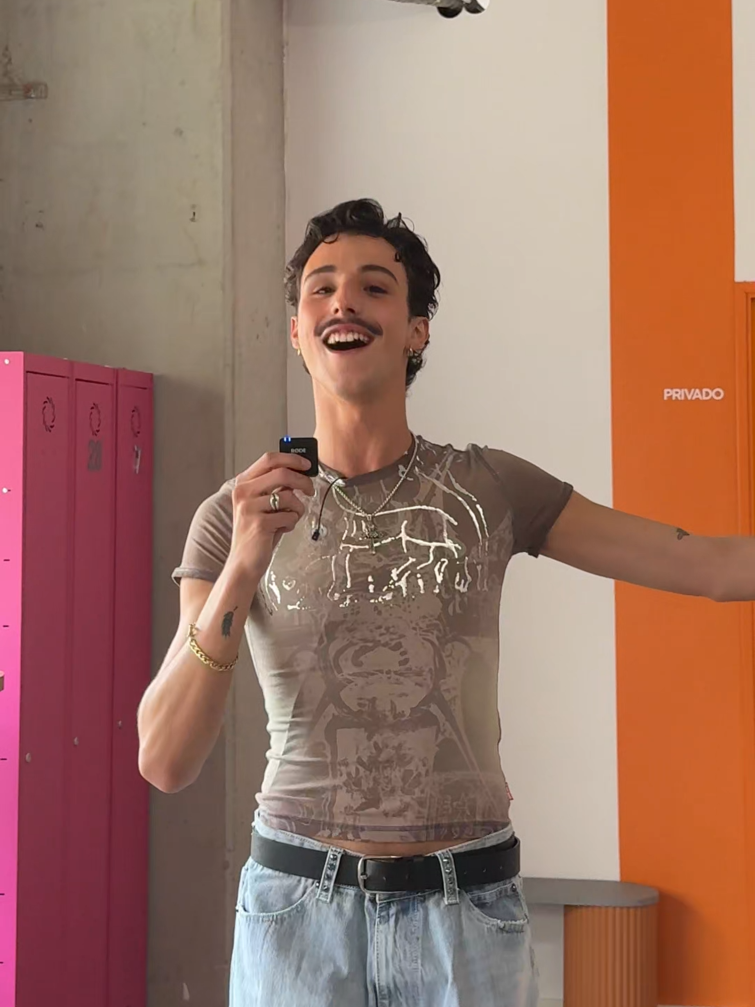Nuestro @mayotok HA VUELTOOOOO 🫰🏻 ¡Más vivo que nunca! 😜 A LAS 13:15 h ⏰ EN DIRECTO ✨ 💙 #OTDirecto20O #OT2025