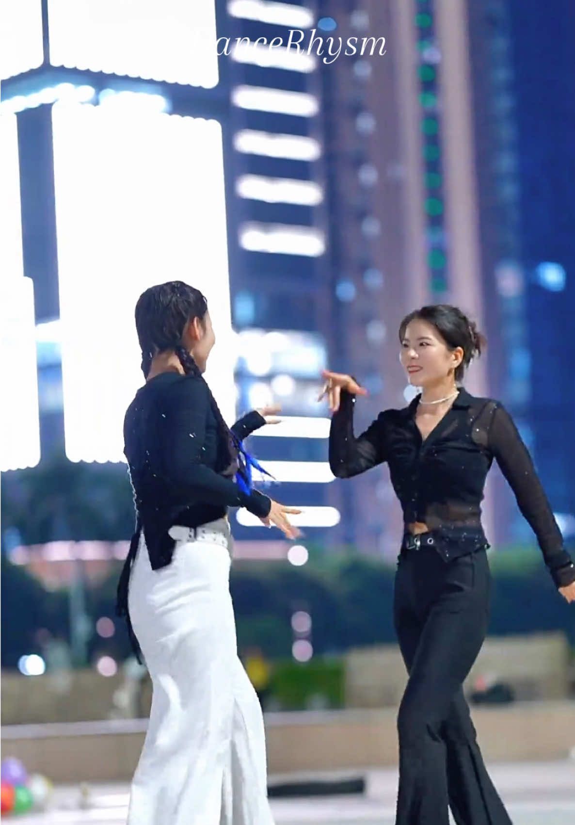 Perfect dance with partner 💃💃 #dance #trending #dancechallenge #fyp #happydance 