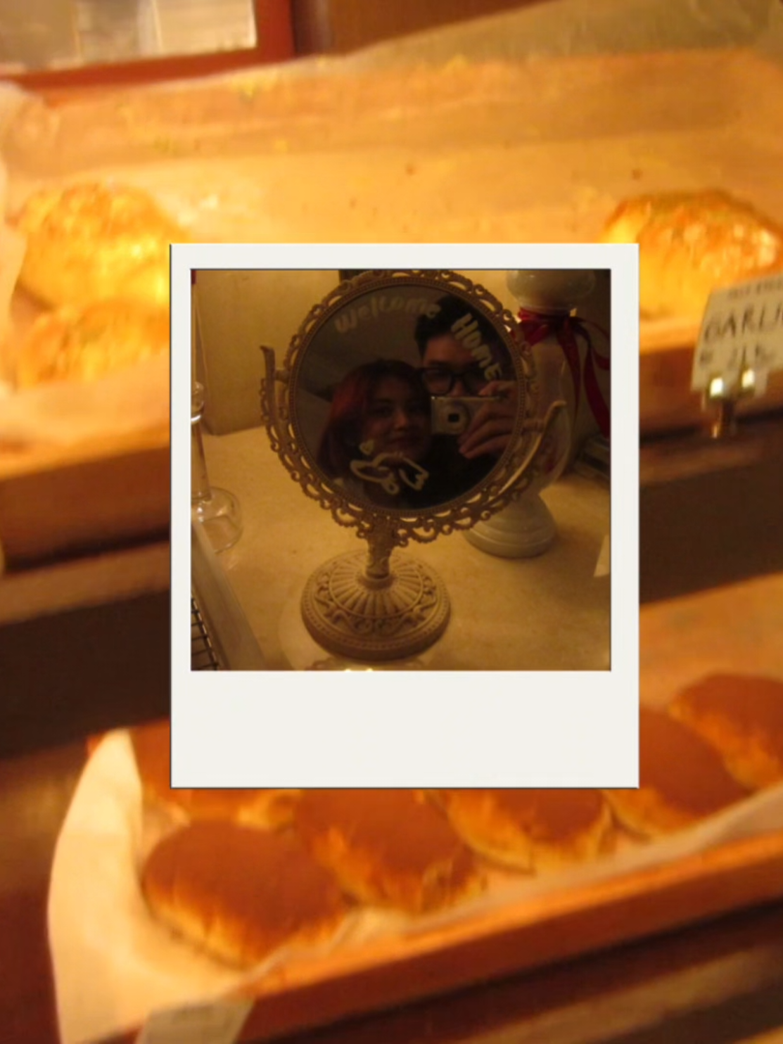 it’s giving vlog seadanya karena footage-nya terbatas. hi! this is our first (couple) vlog yang super singkat, padat, dan agak gak jelas. worthy banget buat nunggu foto di The Deli Bakes karena hasilnya bagus. /mau lagi/ yup, saking ramainya kita gak duduk (emang tujuan utamanya foto, bukan makan). see you in other videos Julian & Tata #Juta manifesting biar banyak duit  #Vlog 