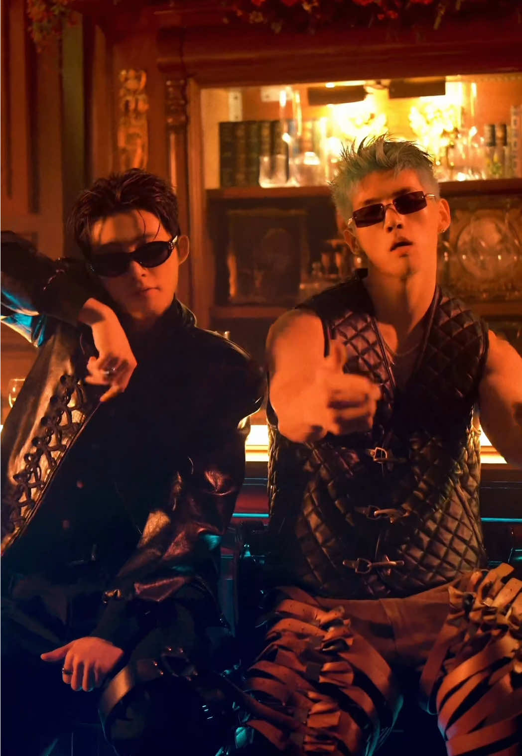 🄵🅁🄴🄰🄺 with #BI @B.I  #KARD #BM #카드 #비엠 #비아이 #POINT #Freak