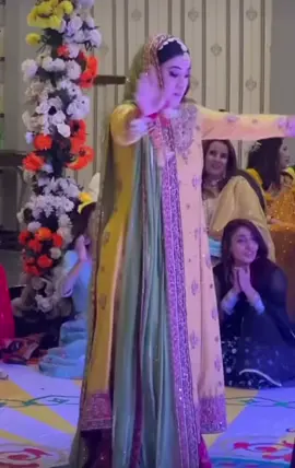 #foryou #mehandi #bridedance #shahzaibfineartphotography #fyppppppppppppppppppppppp 