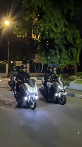 user aerox nmax pasti pakenya lampu senja 2mode🤩 #lampu #senja #lampusenja #nmax #aerox 