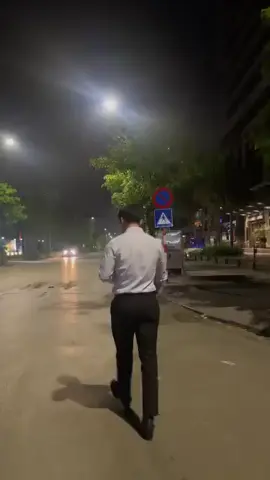 People who have been tempered by life have more powerful smiles.