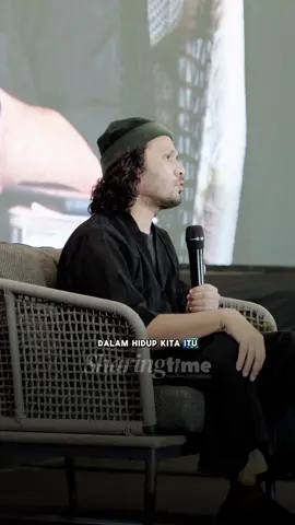 Antara syukur dan sabar, dua-duanya tetap jadi kemenangan🌿 〰️〰️〰️〰️〰️〰️〰️〰️〰️〰️〰️〰️〰️〰️〰️ Jadwal sharing time Ust. @Hanan Attaki insyaallah: 26 Oktober: PALANGKARAYA 8-9 November: PALU 16 November: GORONTALO 23 November: PALEMBANG 7 Desember: MAKASSAR 14 Desember: SAMARINDA 21 Desember: PADANG 18 Januari: PONTIANAK 25 Januari: KENDARI Cara daftarnya di website ➡️ sharingtimeuha.com 😊 #sharingtime #hananattaki #ayahamanah #samarinda #palembang      