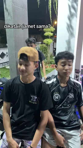 😝