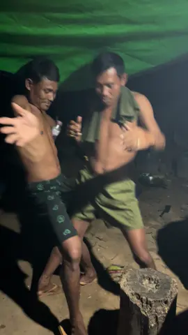 😆😆ថ្ងៃនេះសុំសប្បាយម្តង🥰🥰