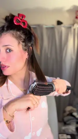 Brosse lissante 👌 un lissage à 5 min😳 #landot #blackfriday #landotbeauty #tiktokshopcybermonday #hairtools 
