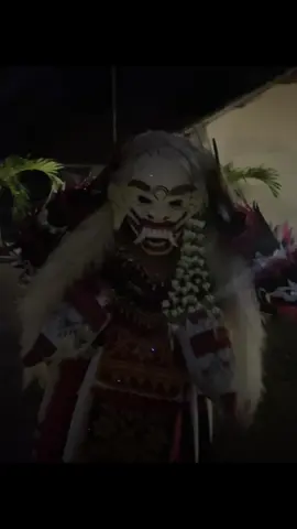 apa lu liat liat👀@ndro #celuluk #livefoto #rangda #viraltiktok #budayabali 