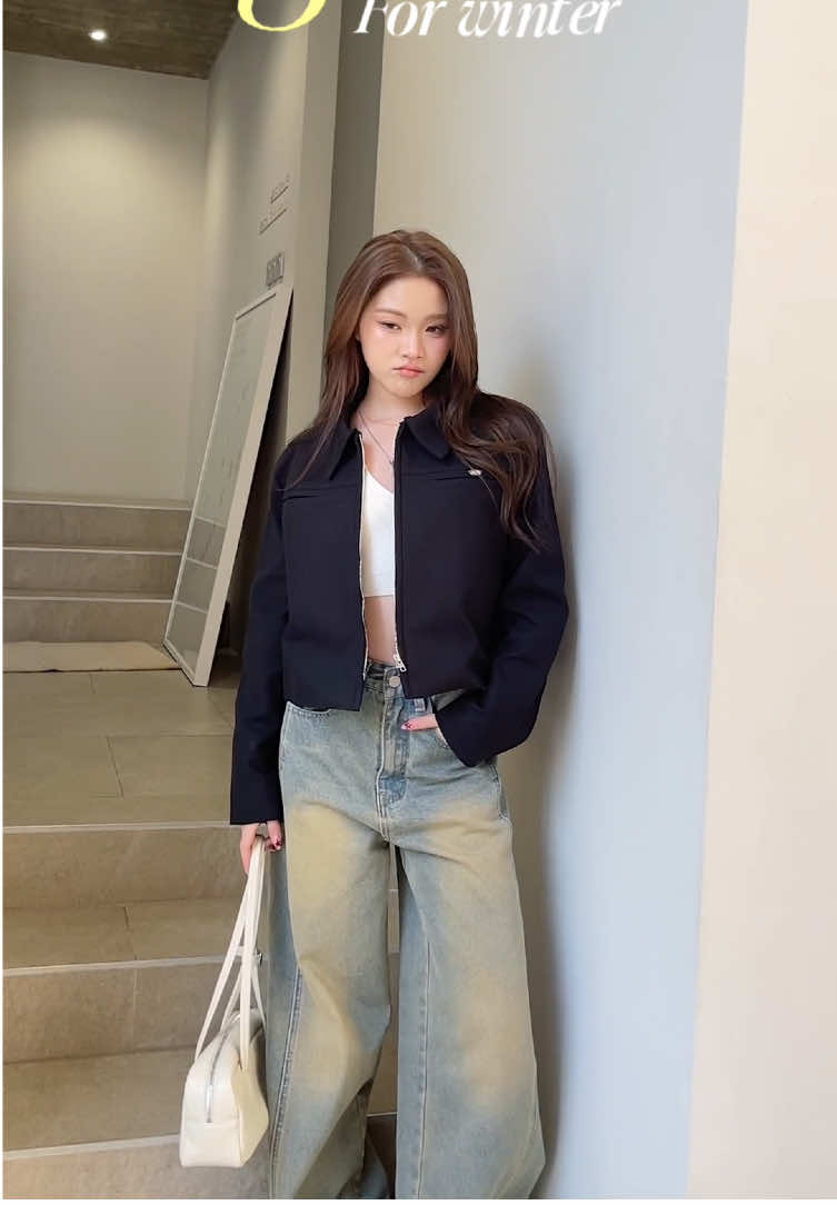 ‎✎ 3 Jacket for Winter 🫧☃️ มัดรวมมาให้แล้ว ! 3 Jacket ต้อนรับหน้าหนาวนี้ สามารถใส่ได้ในไทยและต่างประเทศแบบเริ่ดๆ เป็นรุ่นที่ควรมีติดตู้มากก ดูจบได้แจ็กเก็ตสวยๆ ไปใส่แน่นอน ! 🧥🥛❄️ #rileyapparels #jacket #winteroutfit #winterfashion #fyp 